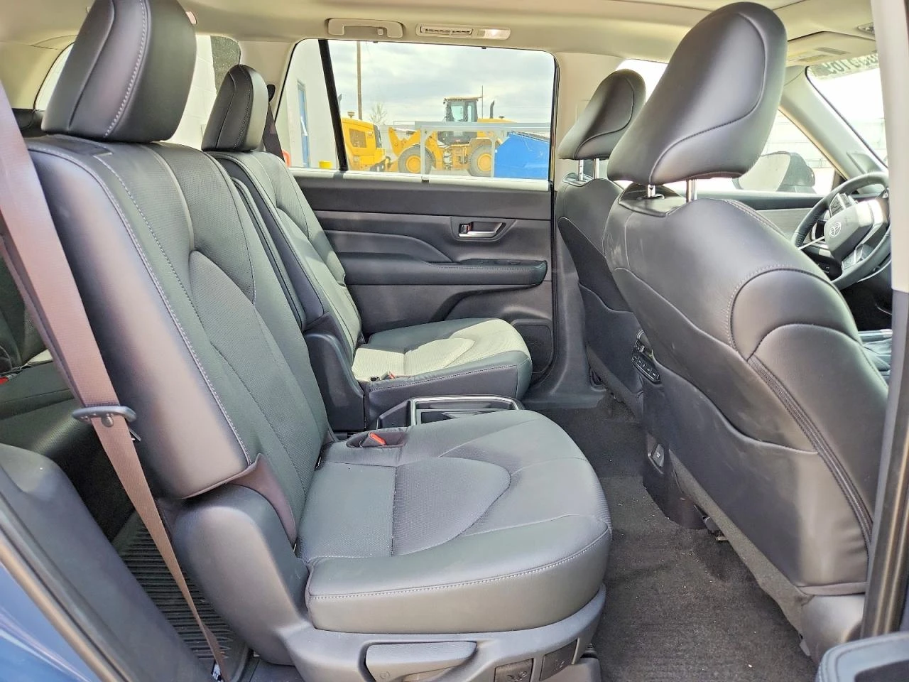 Toyota Grand Highlander 2.4l Platinum, снимка 11 - Автомобили и джипове - 54914063