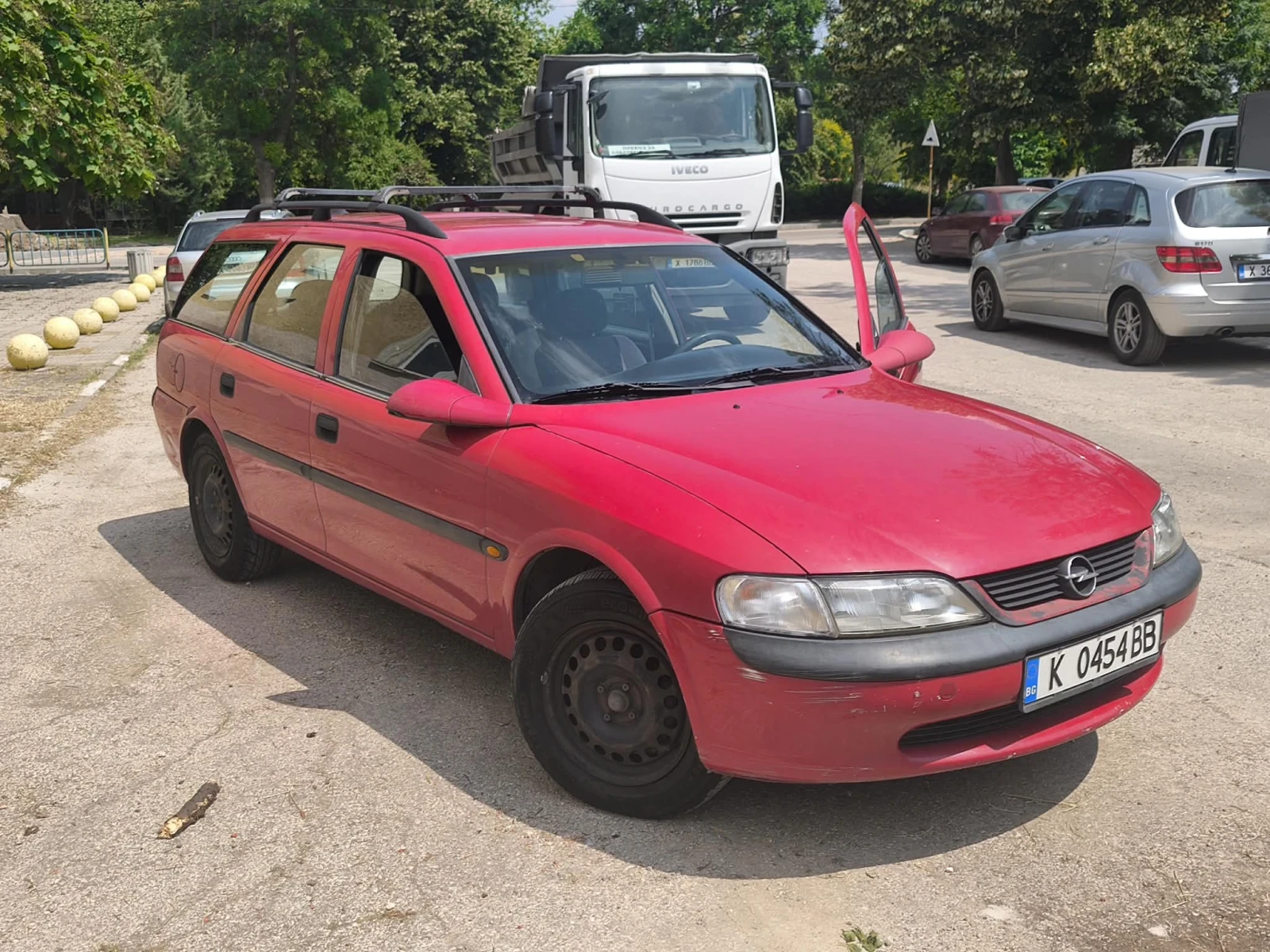 Opel Vectra 1.8 16V, снимка 3 - Автомобили и джипове - 55061218
