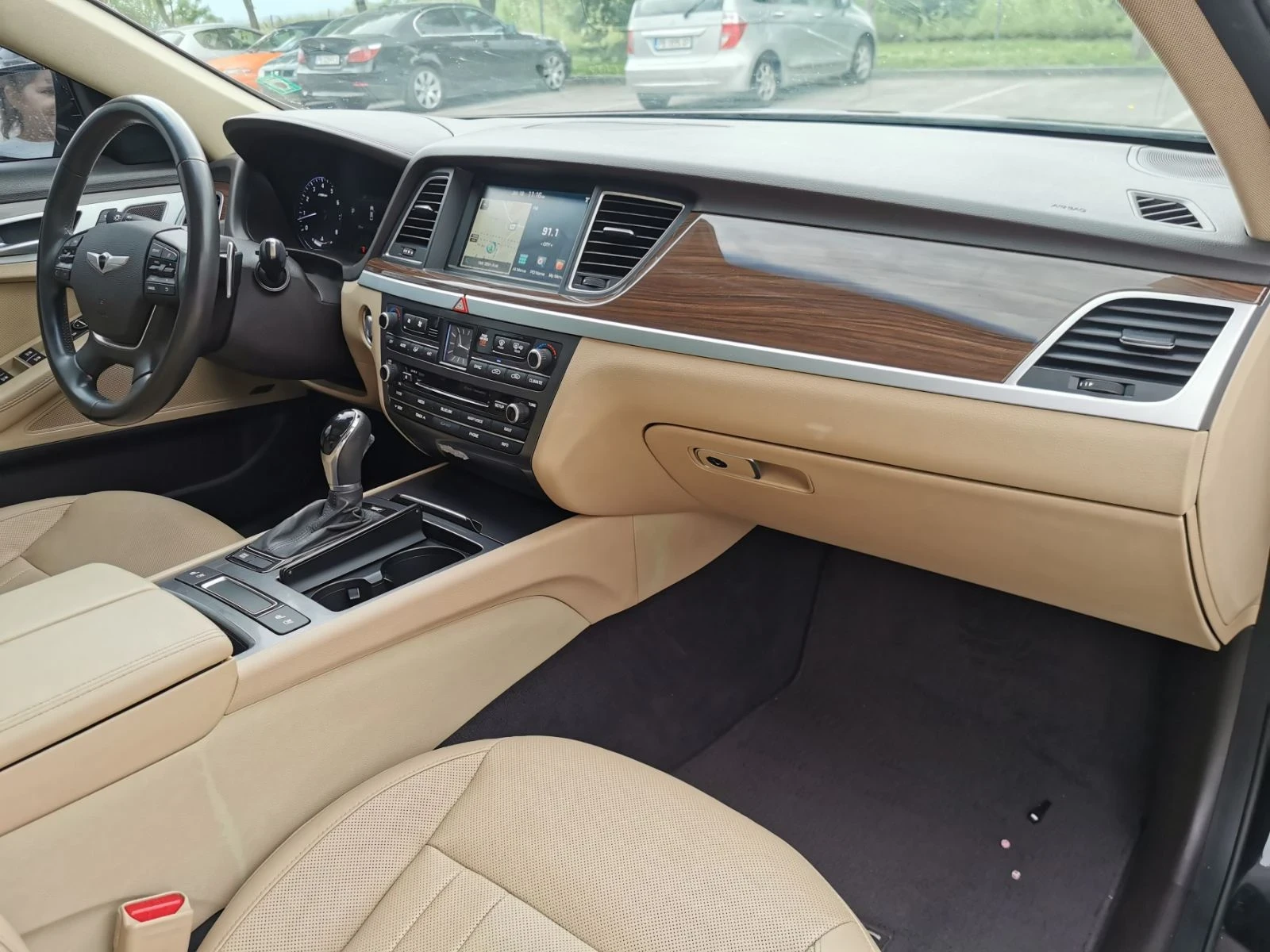Hyundai Genesis | Mobile.bg � ����������� 9