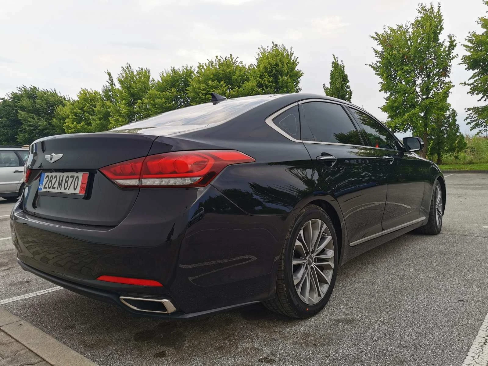 Hyundai Genesis | Mobile.bg � ����������� 4