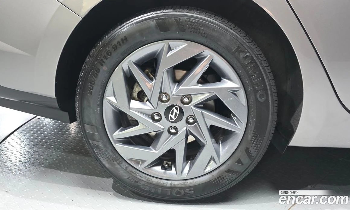 Hyundai Elantra 1.6 LPi Modern, снимка 5 - Автомобили и джипове - 55972728
