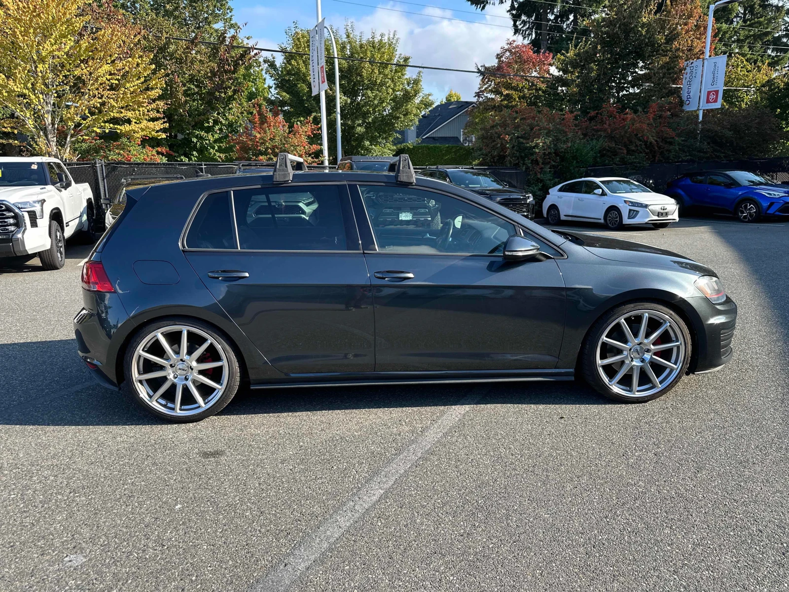 VW Golf * Autobahn * АВТОКРЕДИТ БЕЗ ПЪРВОНАЧАЛНА ВНОСКА* , снимка 3 - Автомобили и джипове - 55996946