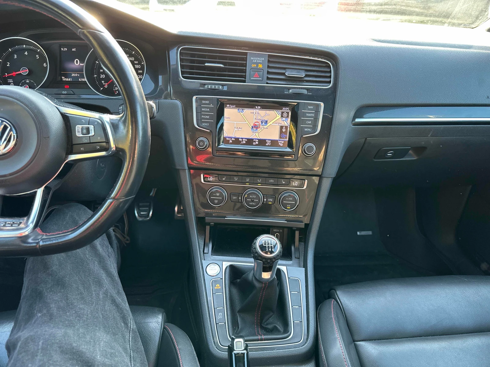 VW Golf * Autobahn * АВТОКРЕДИТ БЕЗ ПЪРВОНАЧАЛНА ВНОСКА* , снимка 9 - Автомобили и джипове - 55996946