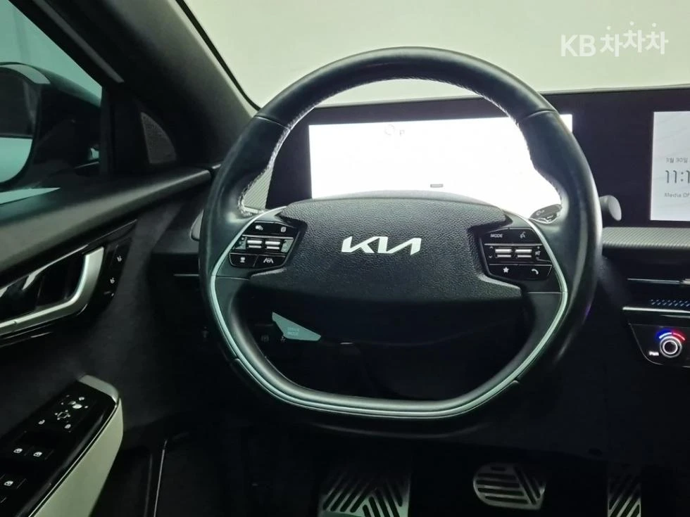 Kia EV6 GT-LINE 4X4 * КРАЙНА ЦЕНА* FULL MAX, снимка 8 - Автомобили и джипове - 56016034