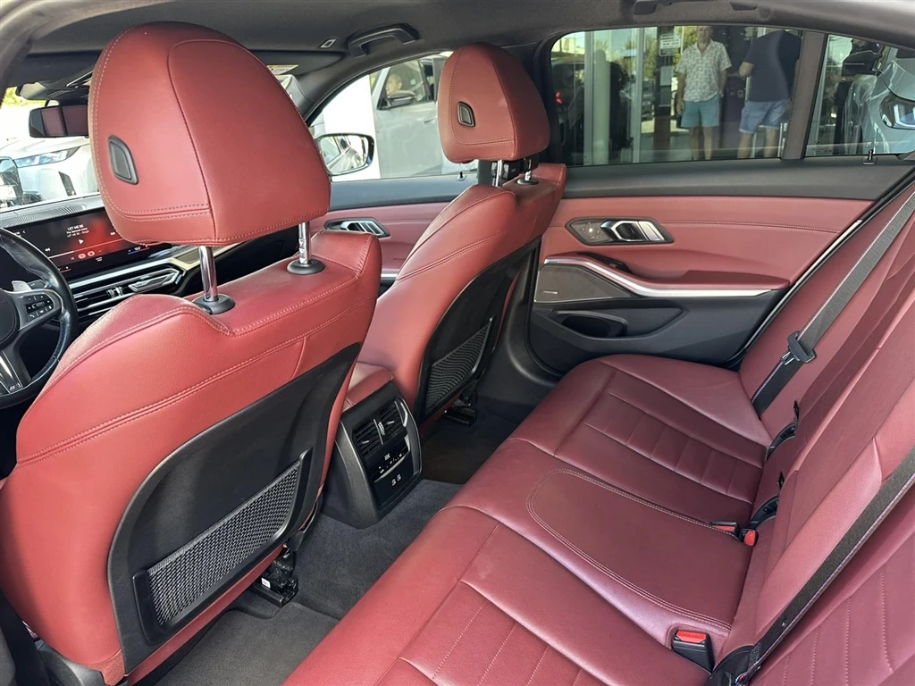 BMW 340 xDrive Седан, снимка 10 - Автомобили и джипове - 56120088