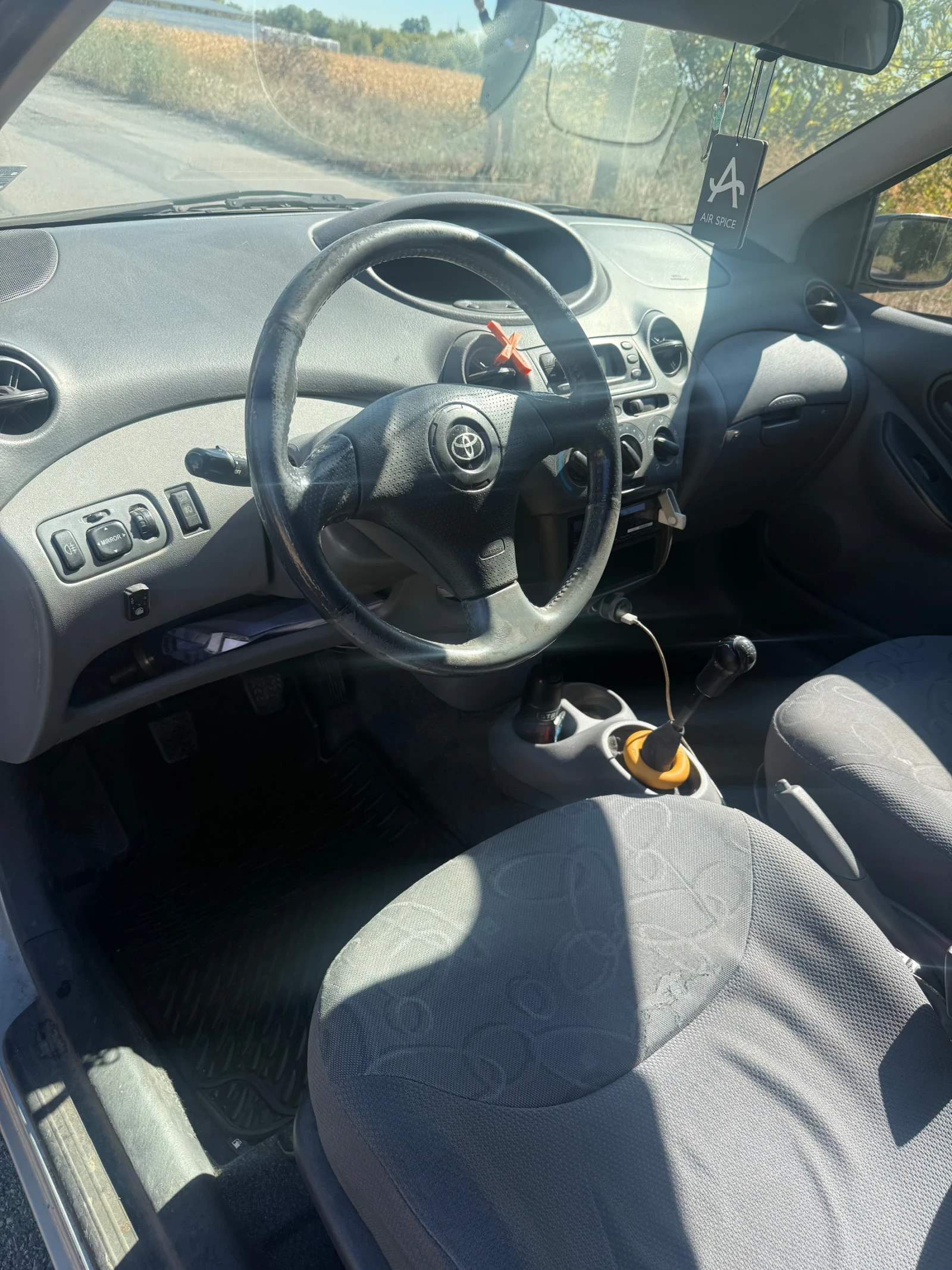 Toyota Yaris 1.3 газ/бензин , снимка 6 - Автомобили и джипове - 56348698