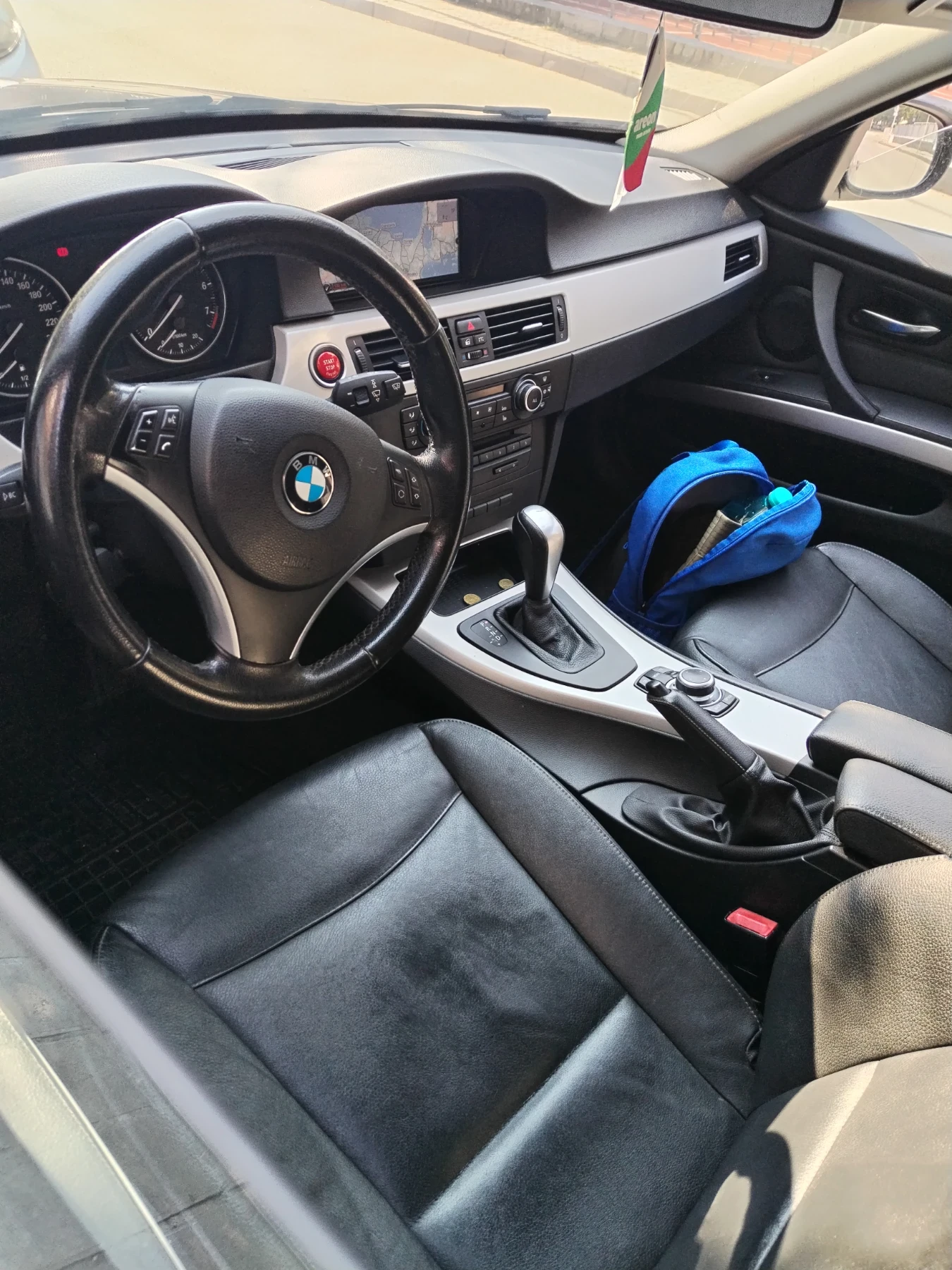 BMW 330 330, снимка 2 - Автомобили и джипове - 56600634