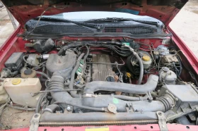 Nissan Terrano 2, 4 i Може и за части, снимка 9