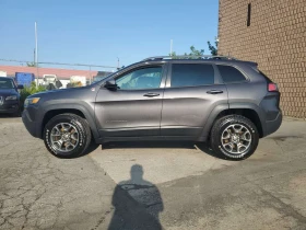 Jeep Cherokee * Trailhawk 4x4 * CARFAX * ОПЦИЯ ЗА ФИНАНСИРАНЕ , снимка 2