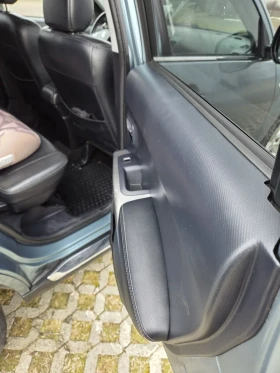 Peugeot 4007 2.4 AWD - 6550 € / 12810.69 лв. - 80913480 10