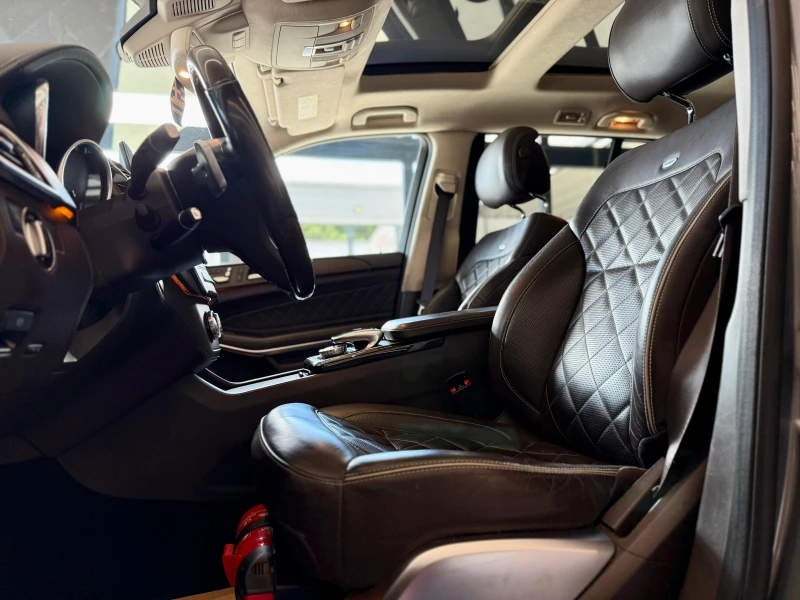 Mercedes-Benz GLS 500 AMG* Designo* 7 Местен* Лизинг* , снимка 8 - Автомобили и джипове - 47892118