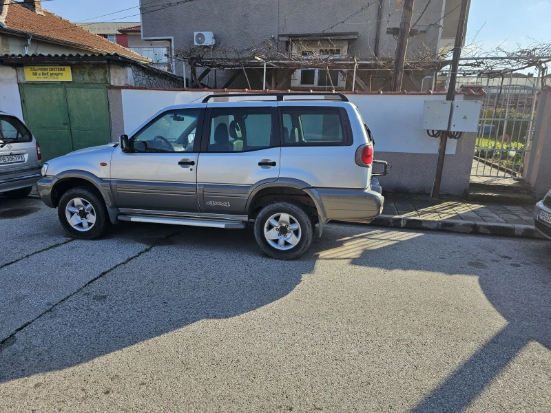 Nissan Terrano, снимка 2 - Автомобили и джипове - 48437802