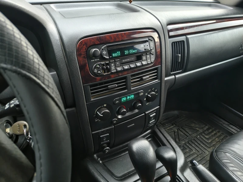 Jeep Grand cherokee, снимка 8 - Автомобили и джипове - 53056666