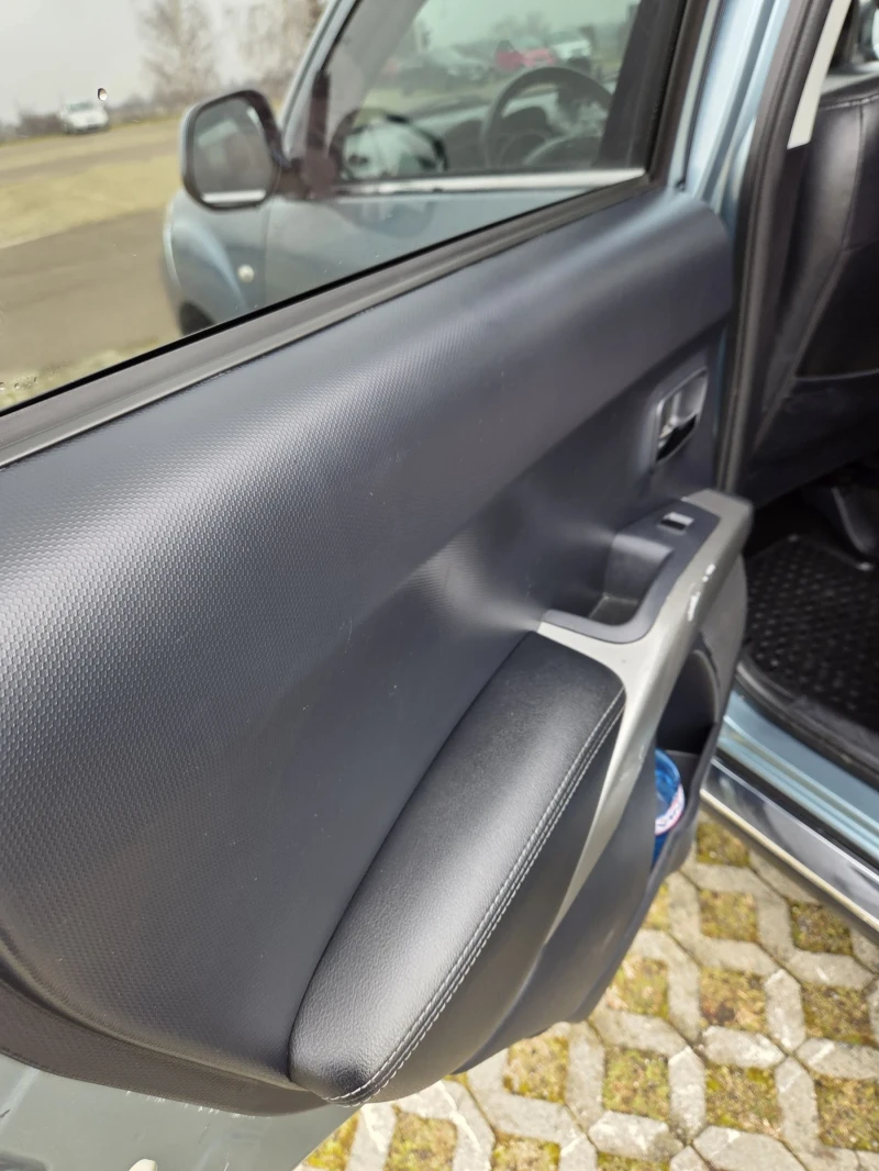 Peugeot 4007 2.4 AWD, снимка 11 - Автомобили и джипове - 53222387