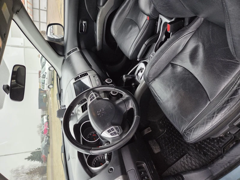Peugeot 4007 2.4 AWD, снимка 8 - Автомобили и джипове - 53222387