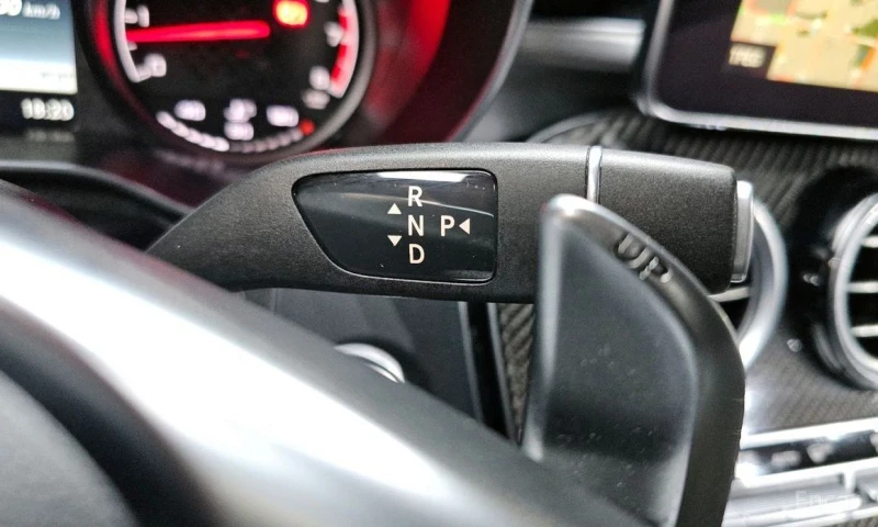 Mercedes-Benz GLC 43 AMG, снимка 9 - Автомобили и джипове - 53450422