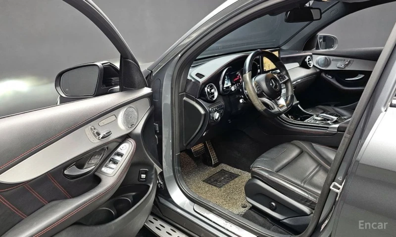 Mercedes-Benz GLC 43 AMG, снимка 11 - Автомобили и джипове - 53450422