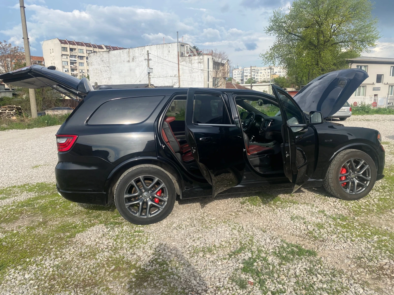 Dodge Durango 6, 4 SRT - изображение 7