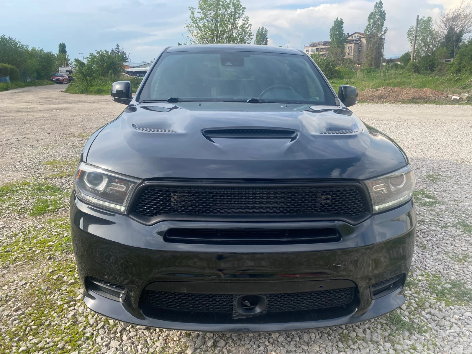 Dodge Durango 6, 4 SRT - изображение 2