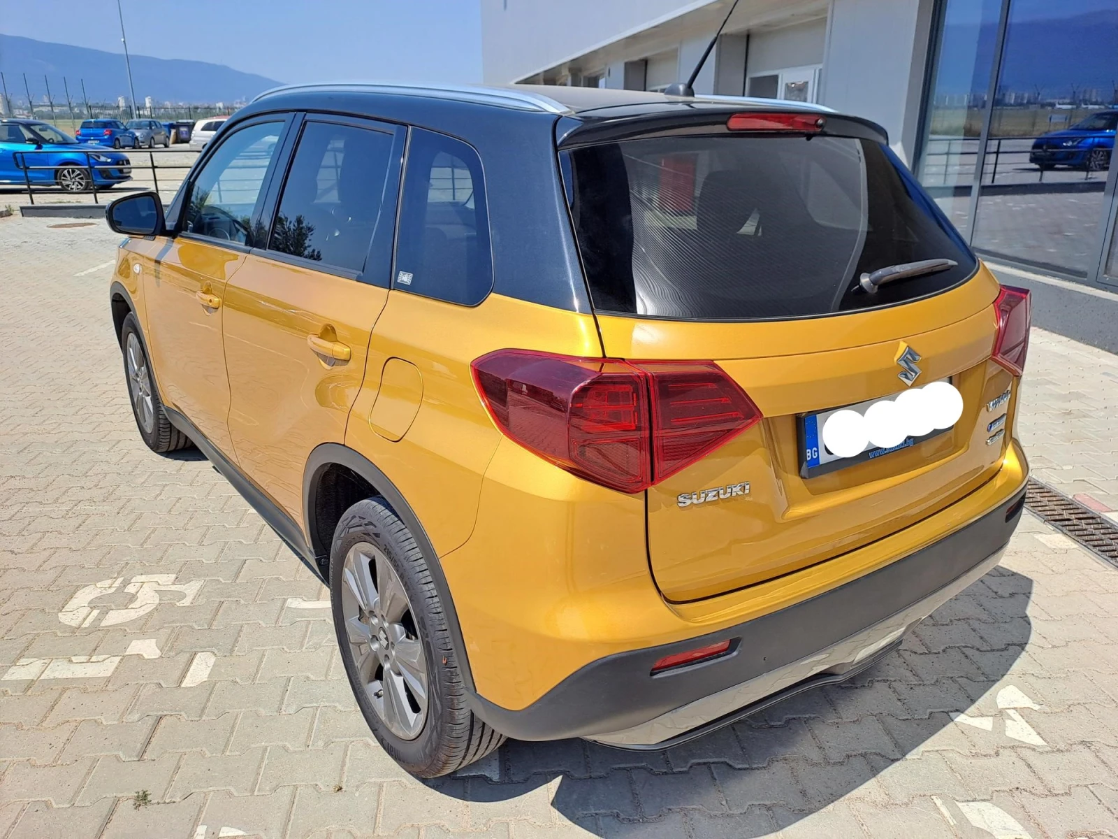 Suzuki Vitara 1.4 GL+ Booster Jet HYBRID 4X4 - изображение 6