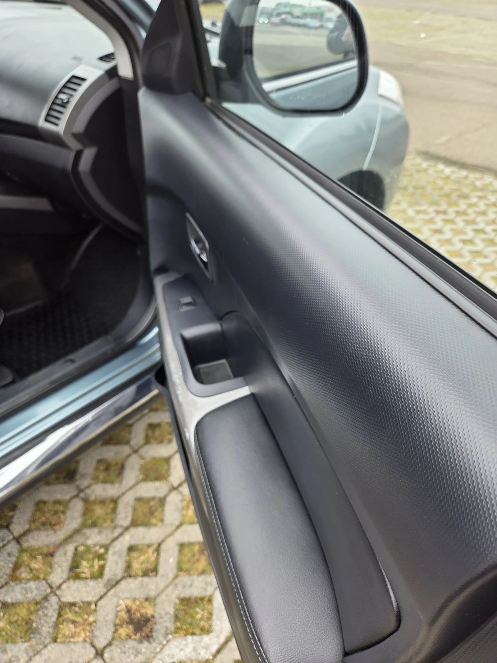 Peugeot 4007 2.4 AWD | Mobile.bg � ����������� 16