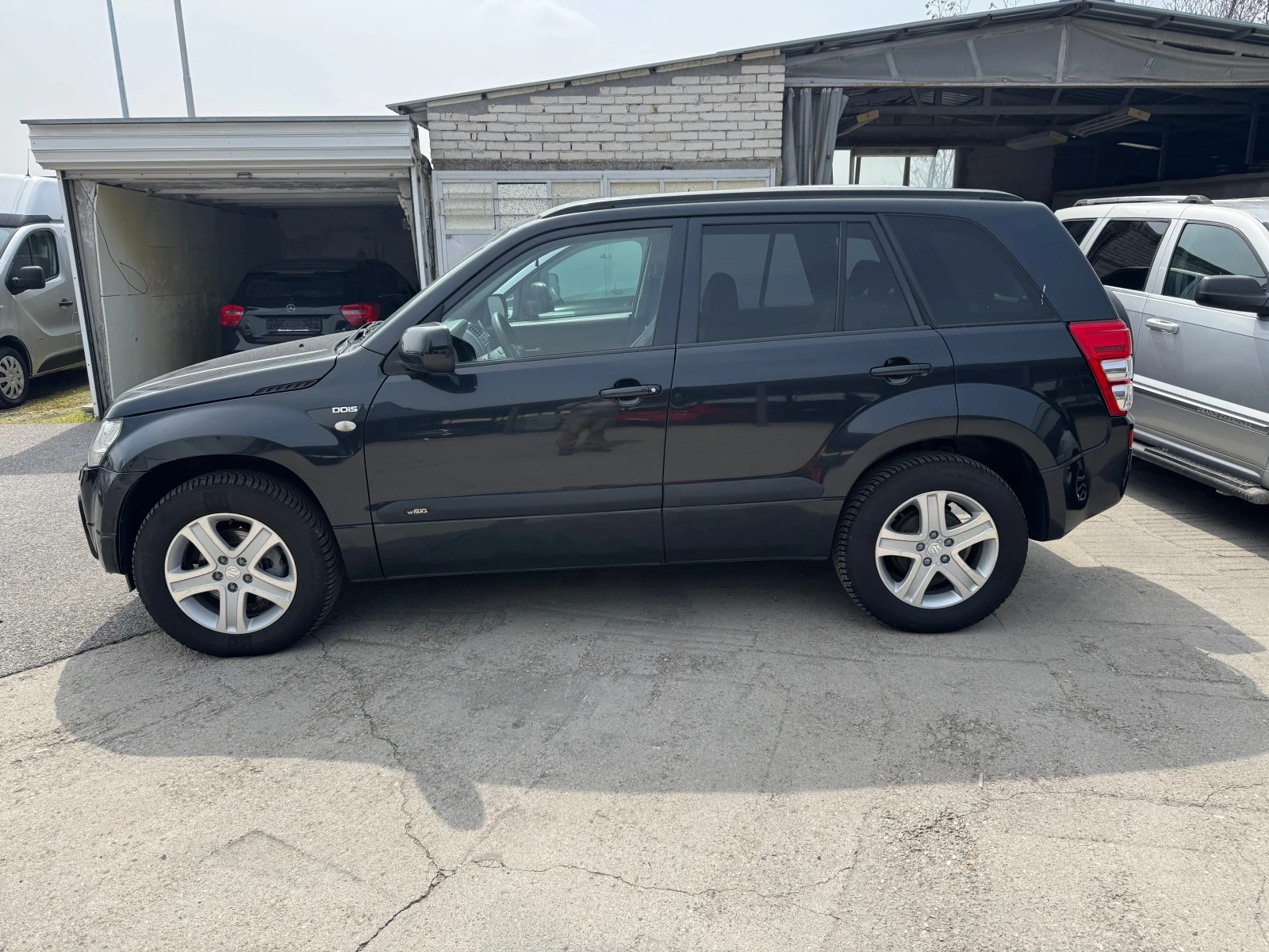 Suzuki Grand vitara 1.9 d, снимка 5 - Автомобили и джипове - 54179307