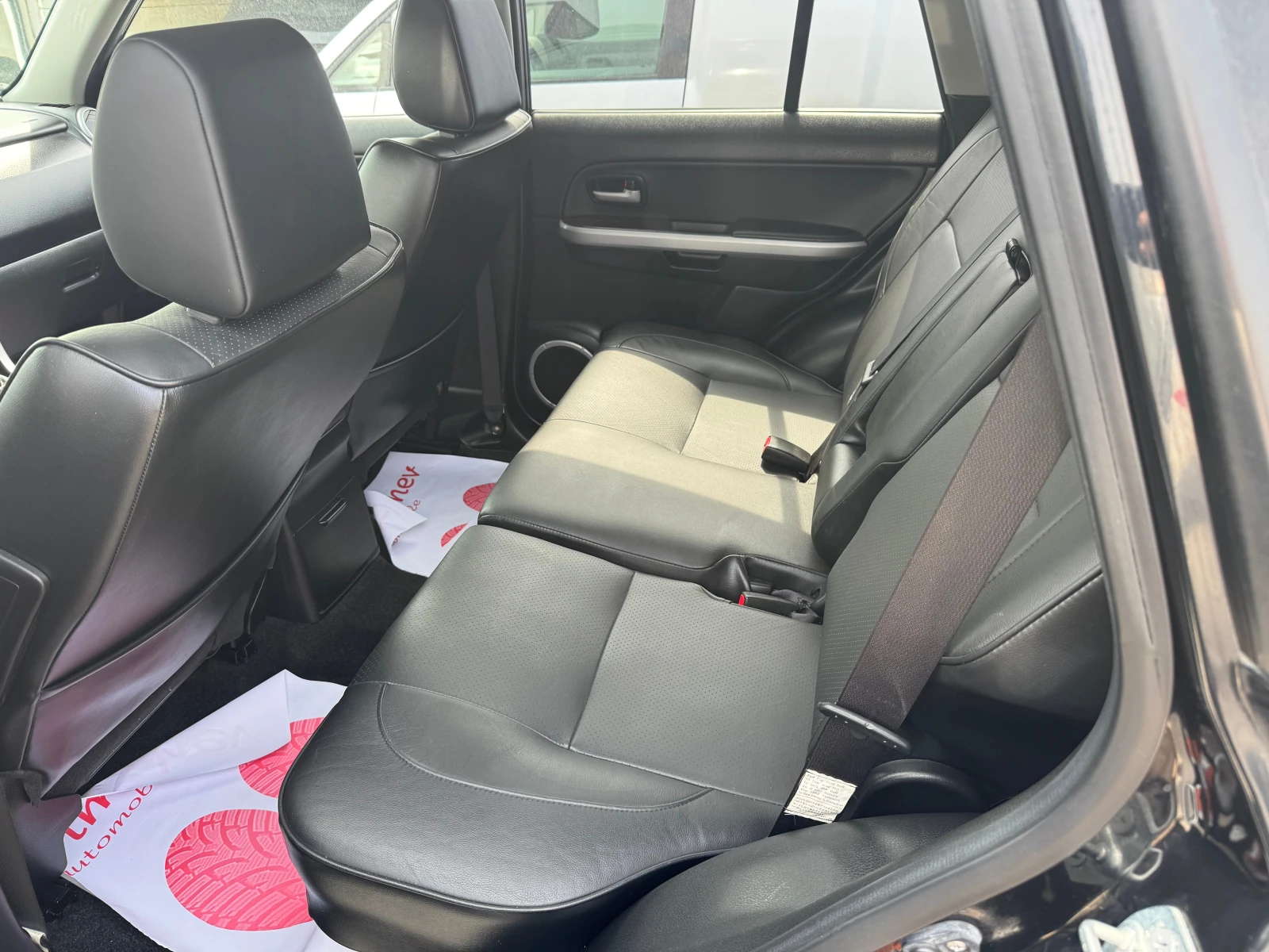 Suzuki Grand vitara 1.9 d, снимка 10 - Автомобили и джипове - 54179307