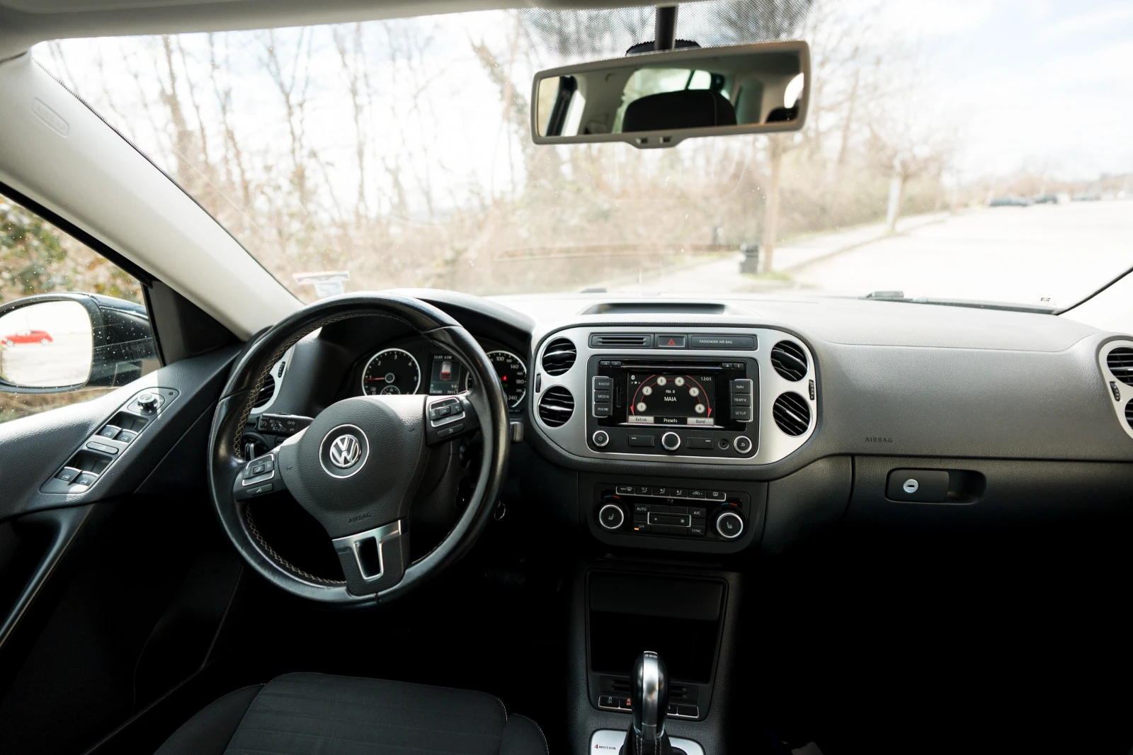 VW Tiguan Sport - iCup, снимка 14 - Автомобили и джипове - 54390807