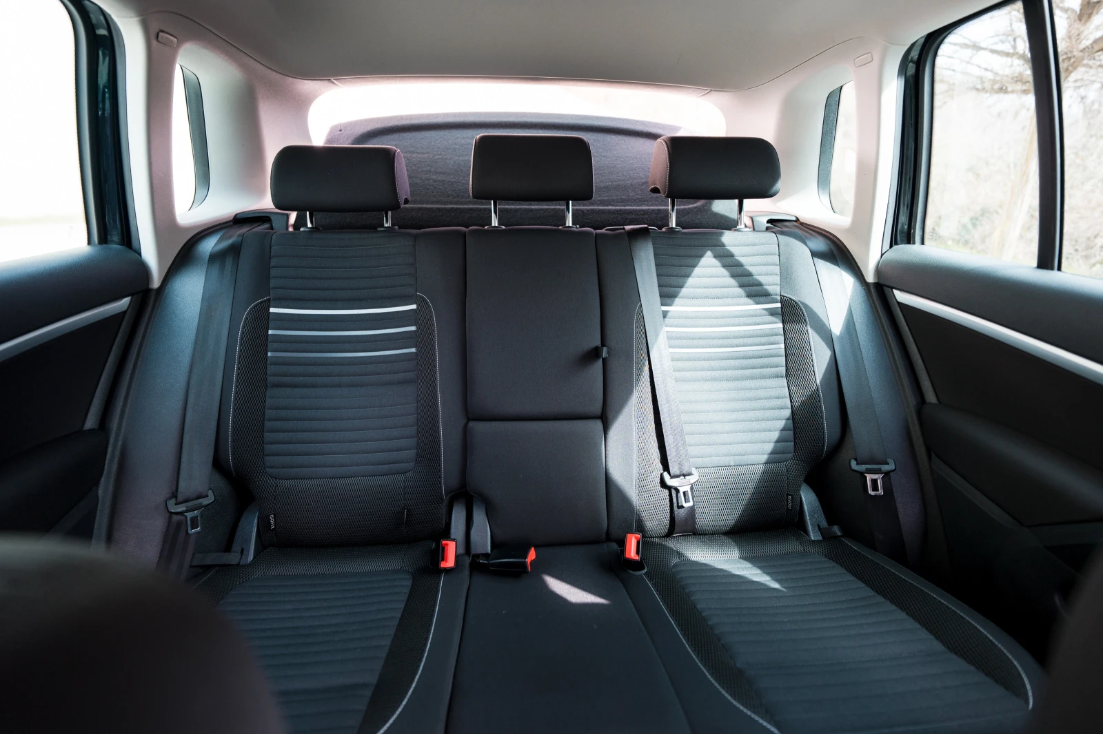 VW Tiguan Sport - iCup, снимка 15 - Автомобили и джипове - 54390807