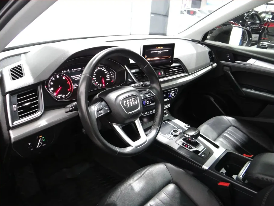Audi Q5 АВТОКРЕДИТ, снимка 7 - Автомобили и джипове - 54428268