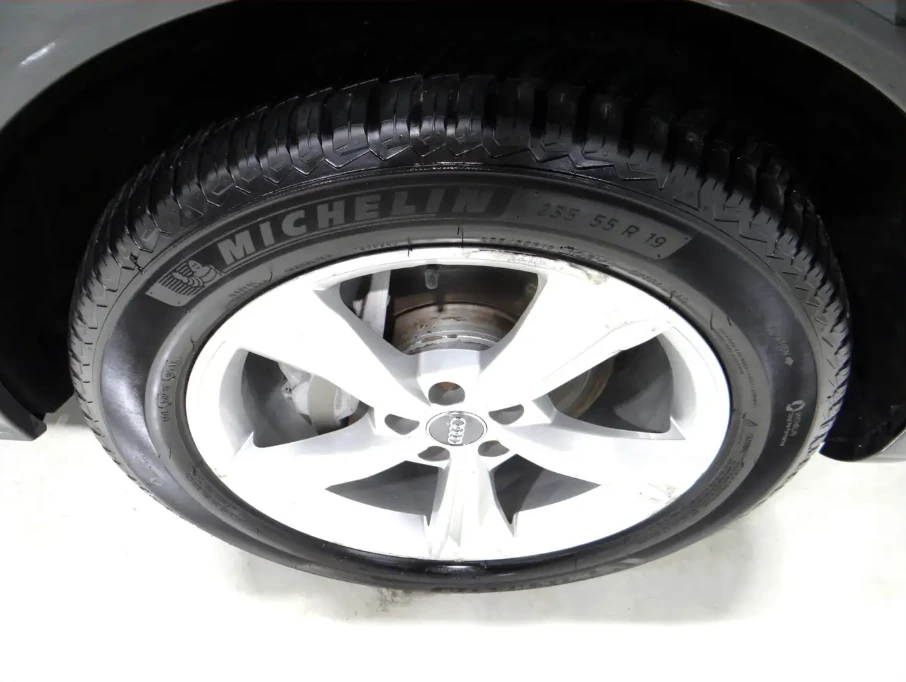 Audi Q5 АВТОКРЕДИТ, снимка 6 - Автомобили и джипове - 54428268