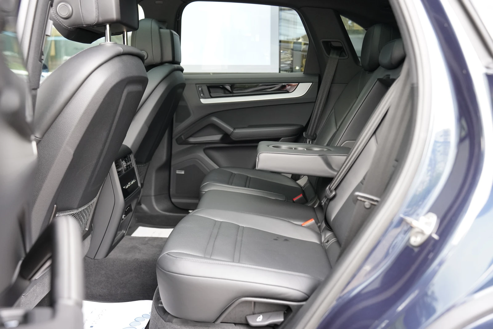 Porsche Cayenne 3.0 V6 Facelift Гаранционен, снимка 11 - Автомобили и джипове - 54699788