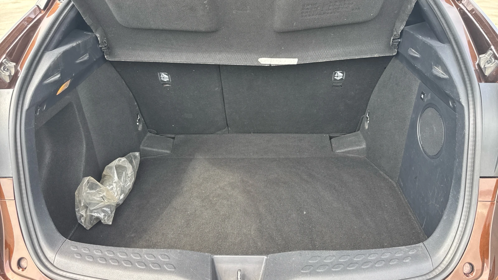 Toyota C-HR 1.8 HEV CLASSY, снимка 11 - Автомобили и джипове - 54753140
