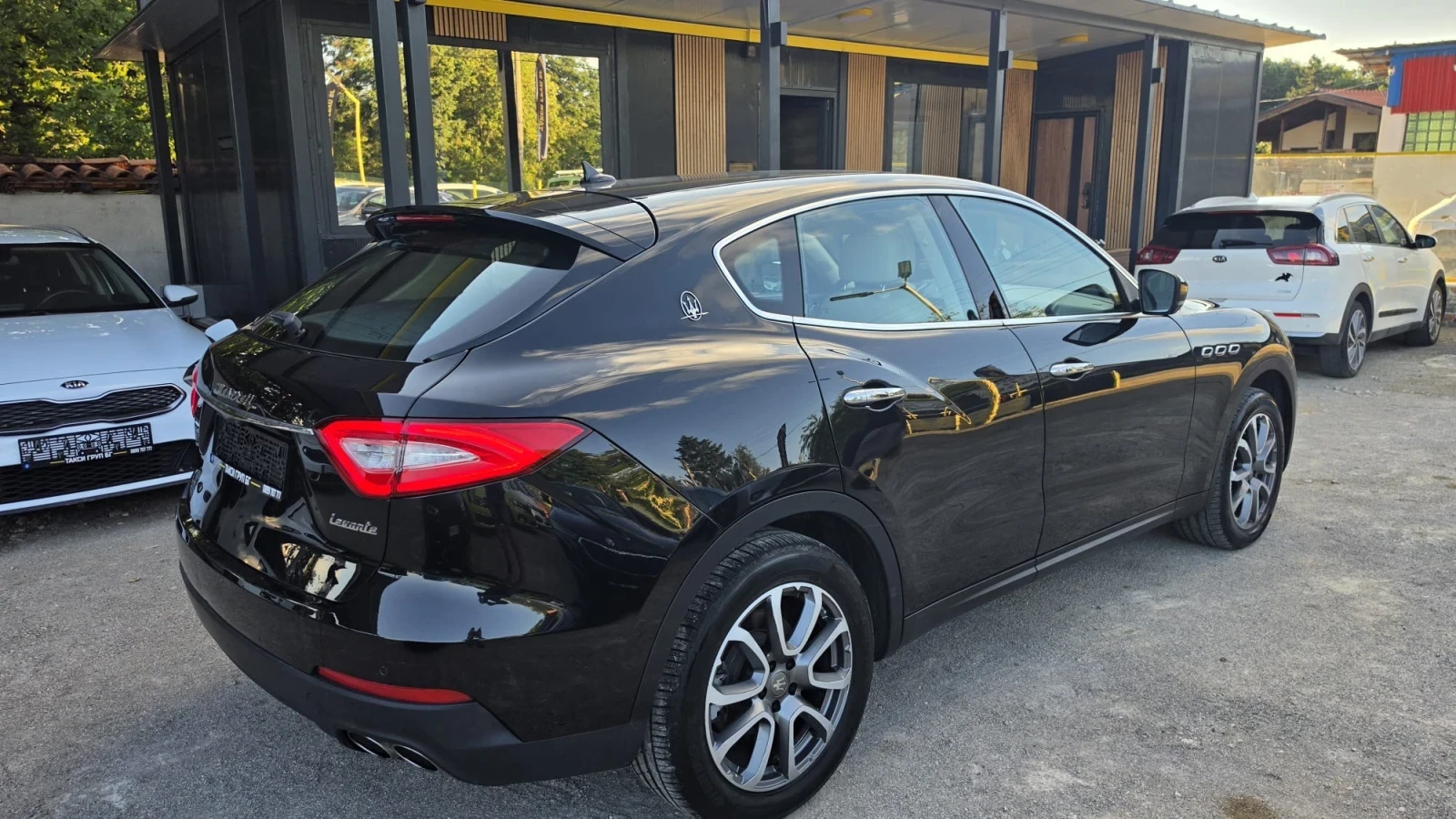 Maserati Levante, снимка 3 - Автомобили и джипове - 54962940