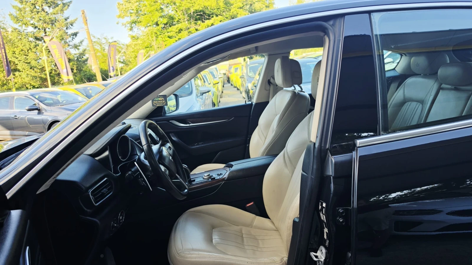 Maserati Levante, снимка 11 - Автомобили и джипове - 54962940