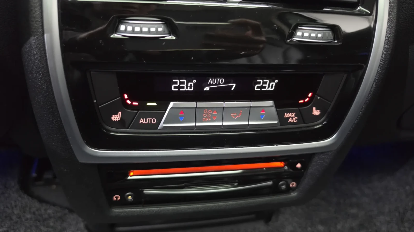 BMW X7 Design Pure Excellent 7 МЕСТЕН | LASER| B&W AUDIO, снимка 16 - Автомобили и джипове - 55063588