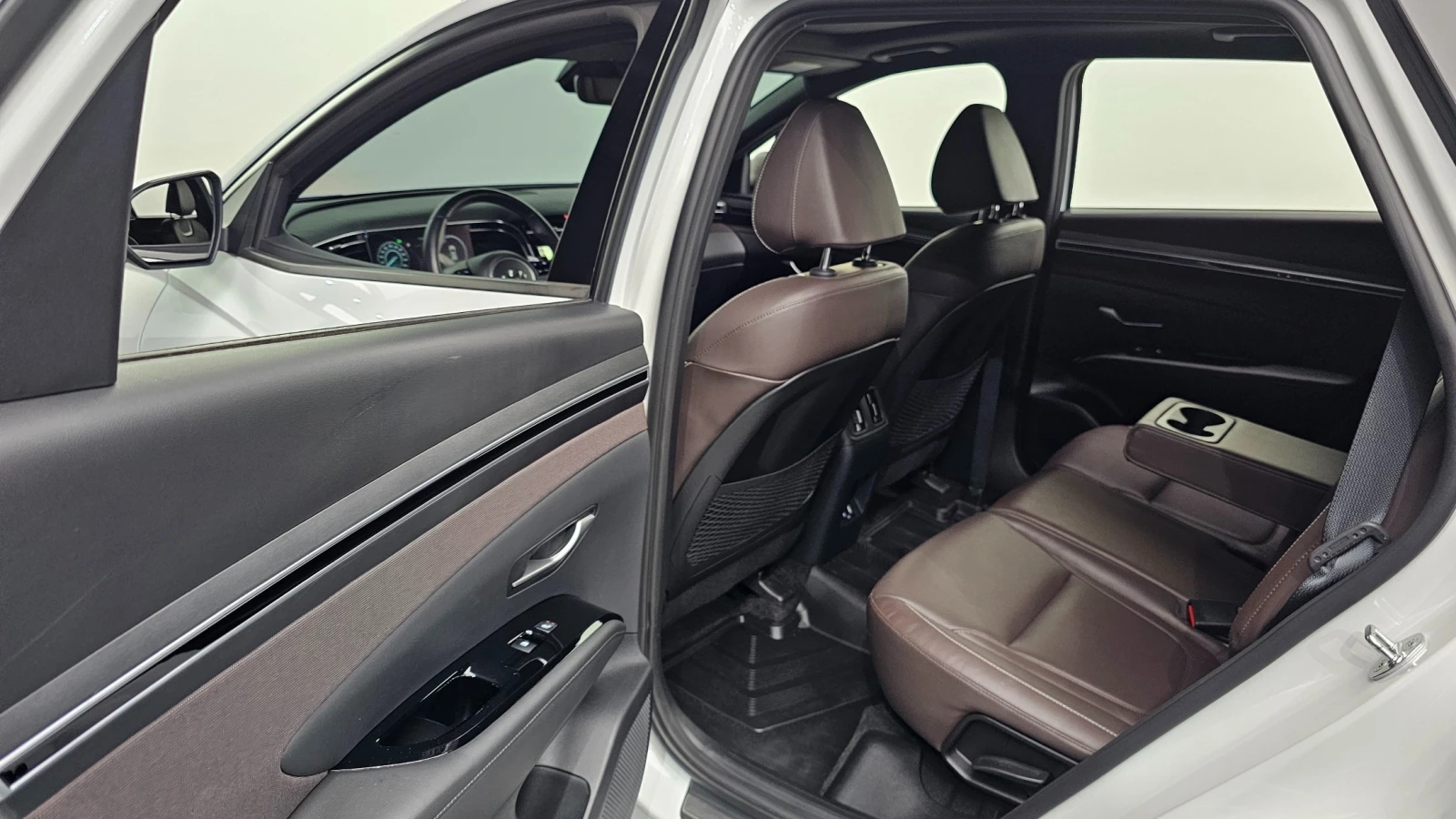 Hyundai Tucson 1.6 T-GDi 4WD Inspiration, снимка 9 - Автомобили и джипове - 55528424
