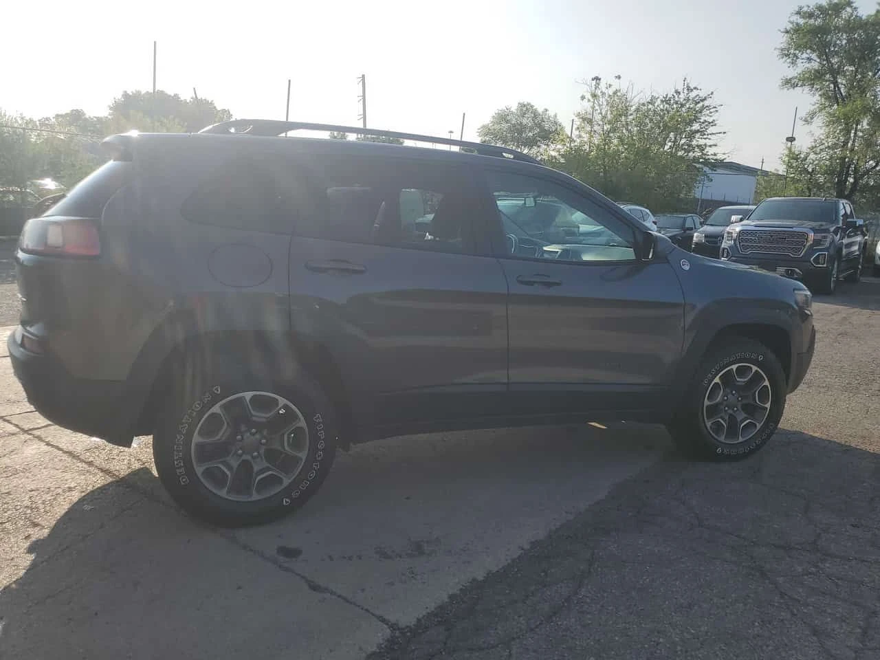 Jeep Cherokee * Trailhawk 4x4 * CARFAX * ОПЦИЯ ЗА ФИНАНСИРАНЕ , снимка 3 - Автомобили и джипове - 55629545