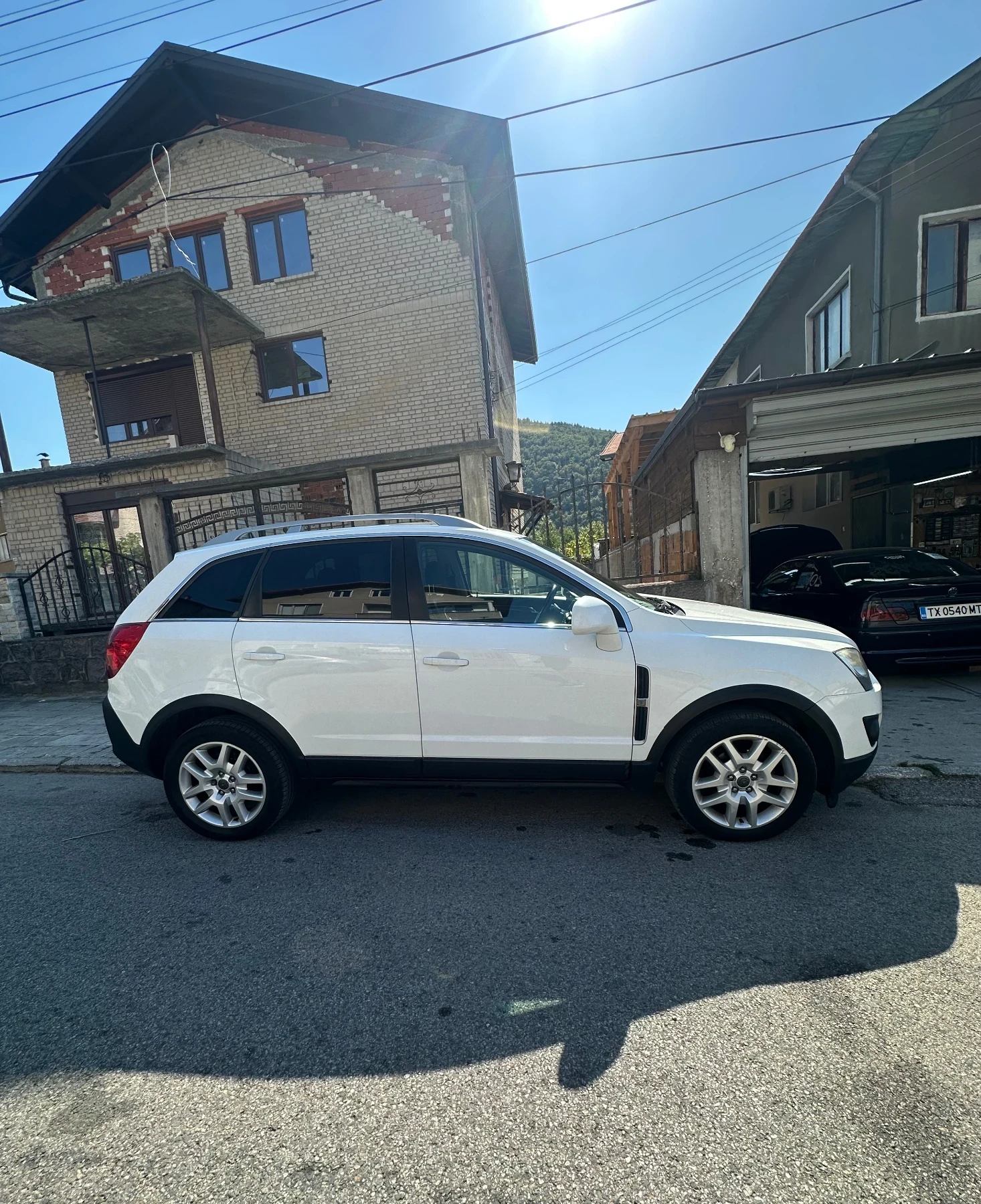 Opel Antara 2.4, снимка 2 - Автомобили и джипове - 56020735