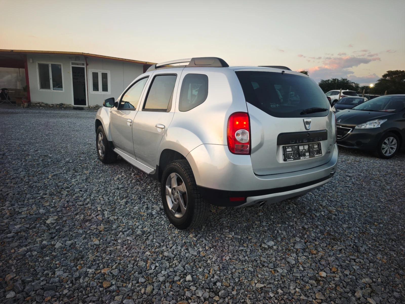 Dacia Duster 1.5dci 4x4 | Mobile.bg � ����������� 6