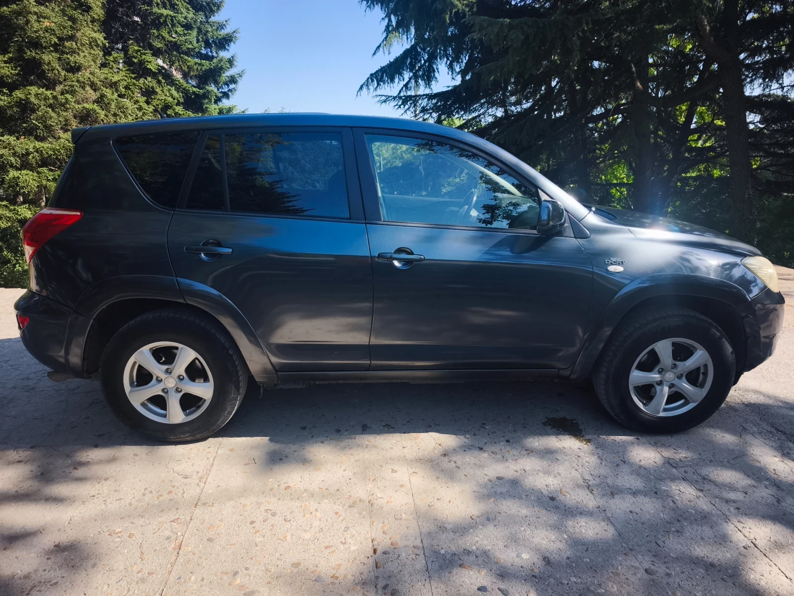Toyota Rav4 2.2, снимка 2 - Автомобили и джипове - 56351200