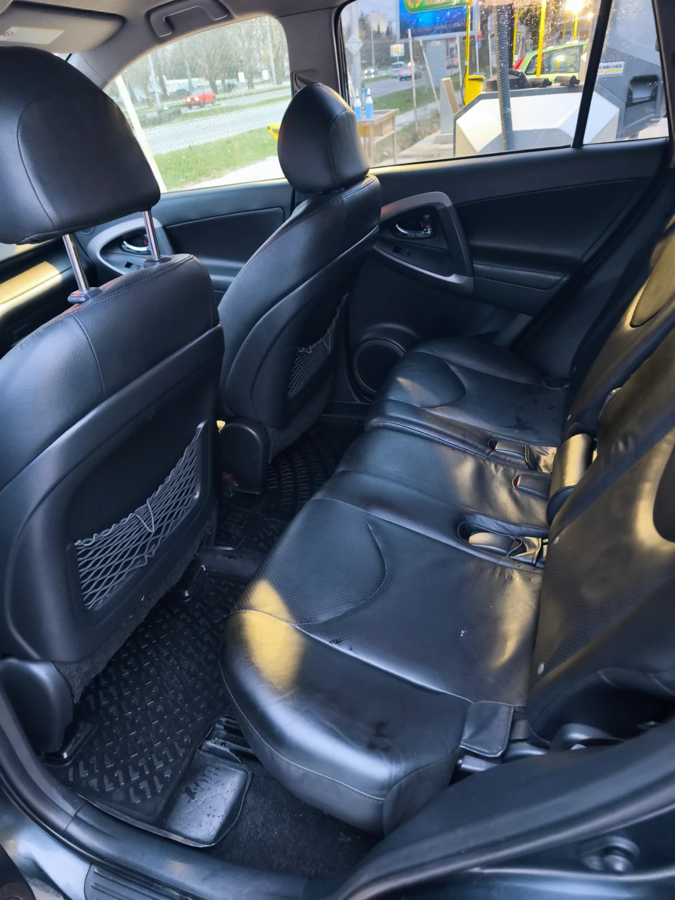 Toyota Rav4 2.2, снимка 8 - Автомобили и джипове - 56351200