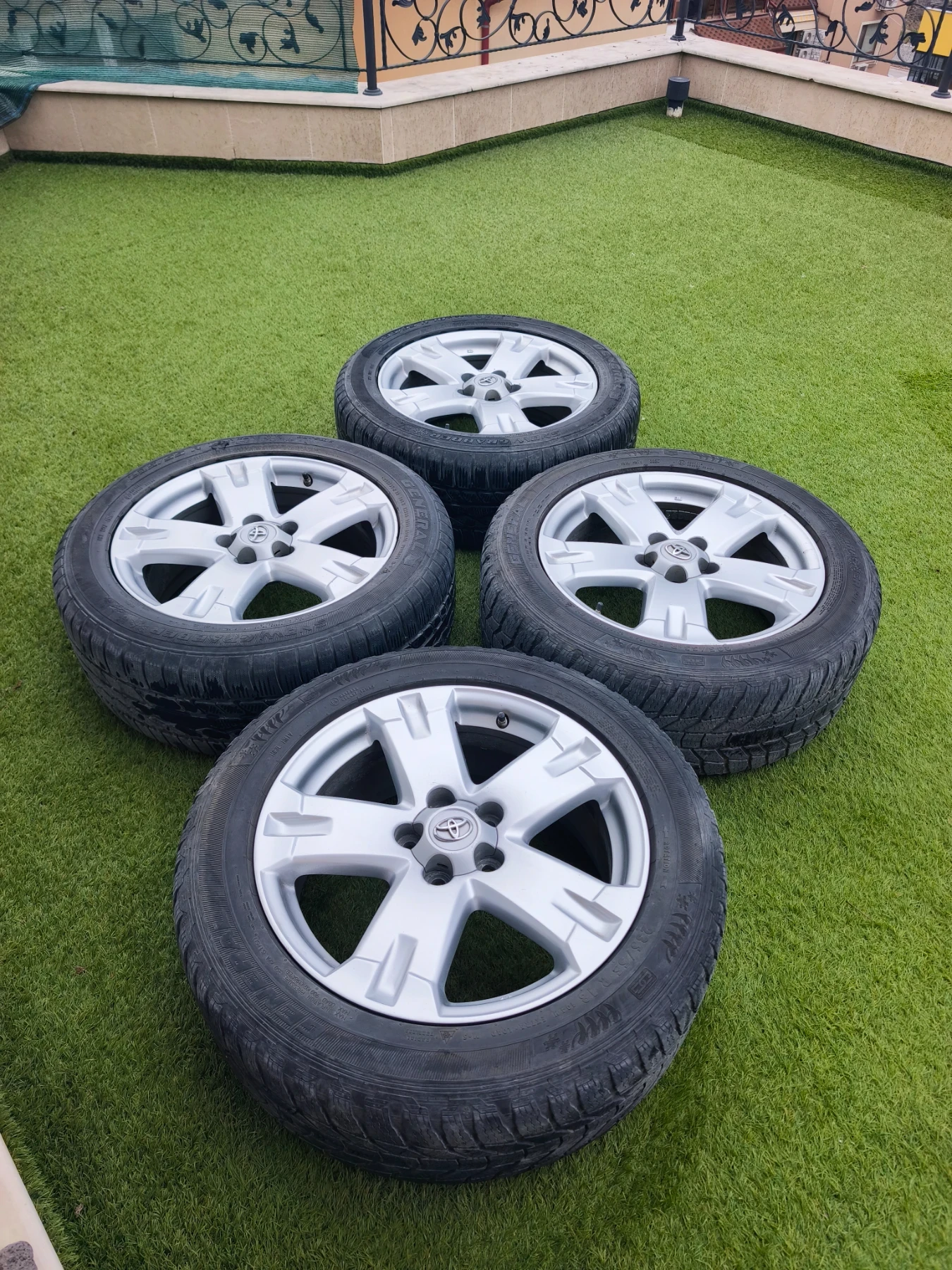 Toyota Rav4 2.2, снимка 10 - Автомобили и джипове - 56351200