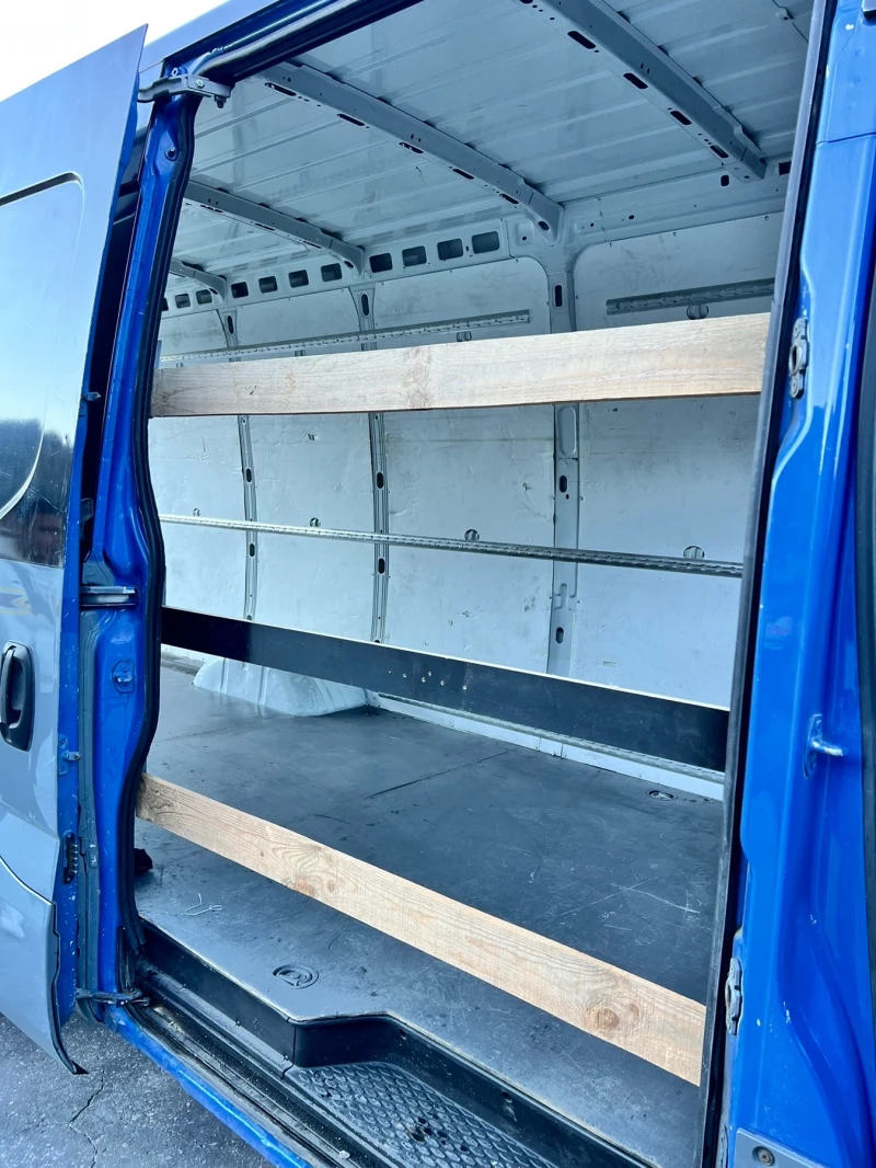 Iveco 35c17 IVECO 35-170 ДВ. ГУМА 3, 0D XXL  Б  КЛИМАТР, 200хи, снимка 11 - Бусове и автобуси - 48072776