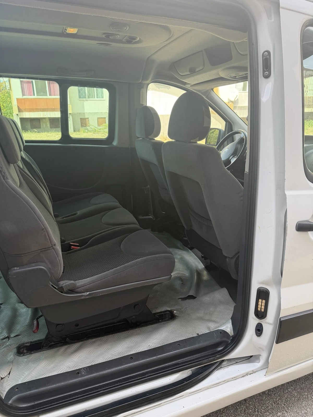 Peugeot Expert X DAHZ 4, снимка 8 - Бусове и автобуси - 56410939