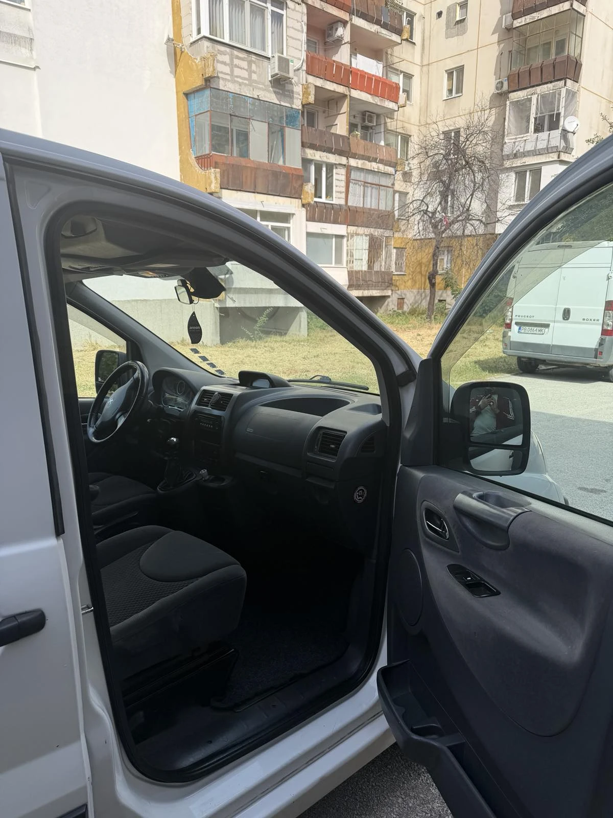 Peugeot Expert X DAHZ 4, снимка 10 - Бусове и автобуси - 56410939