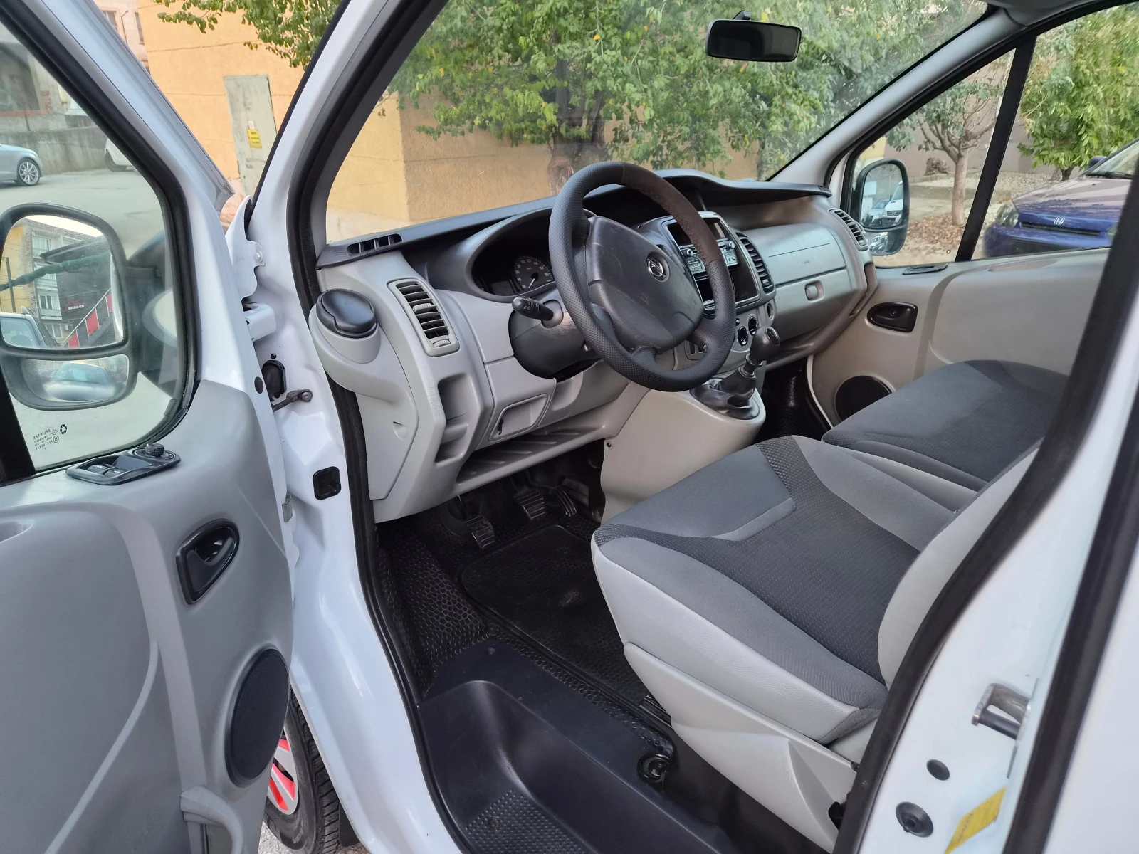Opel Vivaro ��� ��������� | Mobile.bg � ����������� 9