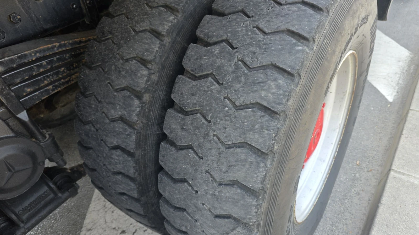 Mercedes-Benz Actros 33 43 EURO 3 6X6 Топ състояние, снимка 6 - Камиони - 55852875