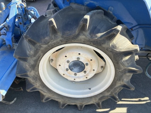 Трактор Kubota ВНОС 31.05.2026, снимка 6 - Селскостопанска техника - 54624336