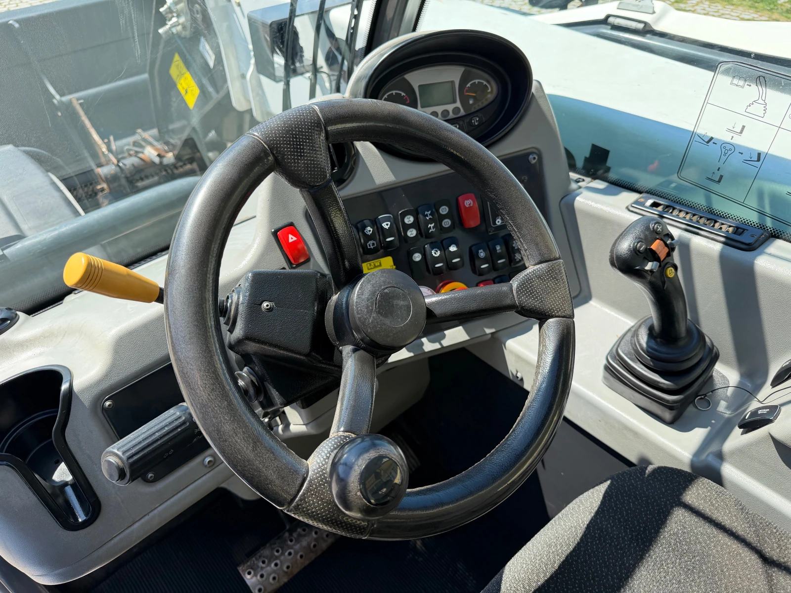 Телескопичен товарач Bobcat TL 38.40 HF AGRI ЛИЗИНГ, снимка 14 - Селскостопанска техника - 53418393